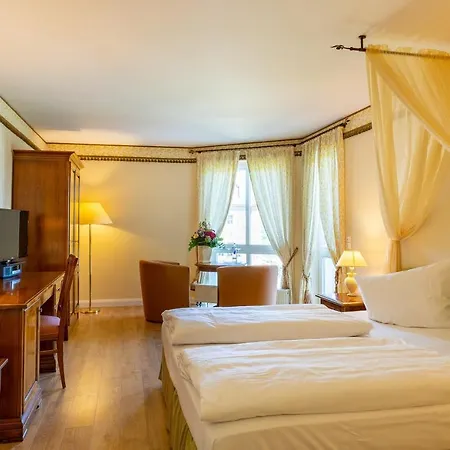 Schloss Rheinfels Hotel 4*