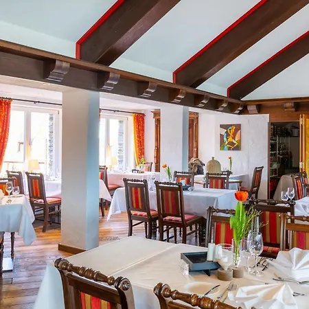 Schloss Rheinfels 4*