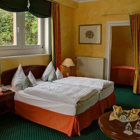 Schloss Rheinfels Hotel 4*