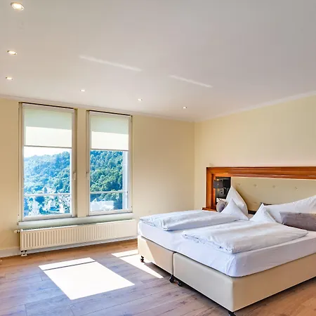 Schloss Rheinfels Hotel 4*