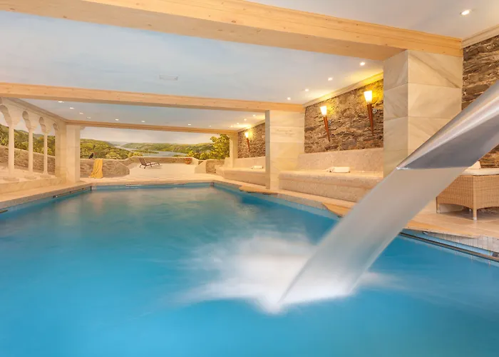 Hotel Schloss Rheinfels 4*