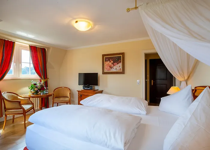 Hotel Schloss Rheinfels 4*